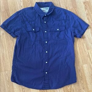 5 for $20! Urban Pipeline Short Sleeve Button Down Shirt